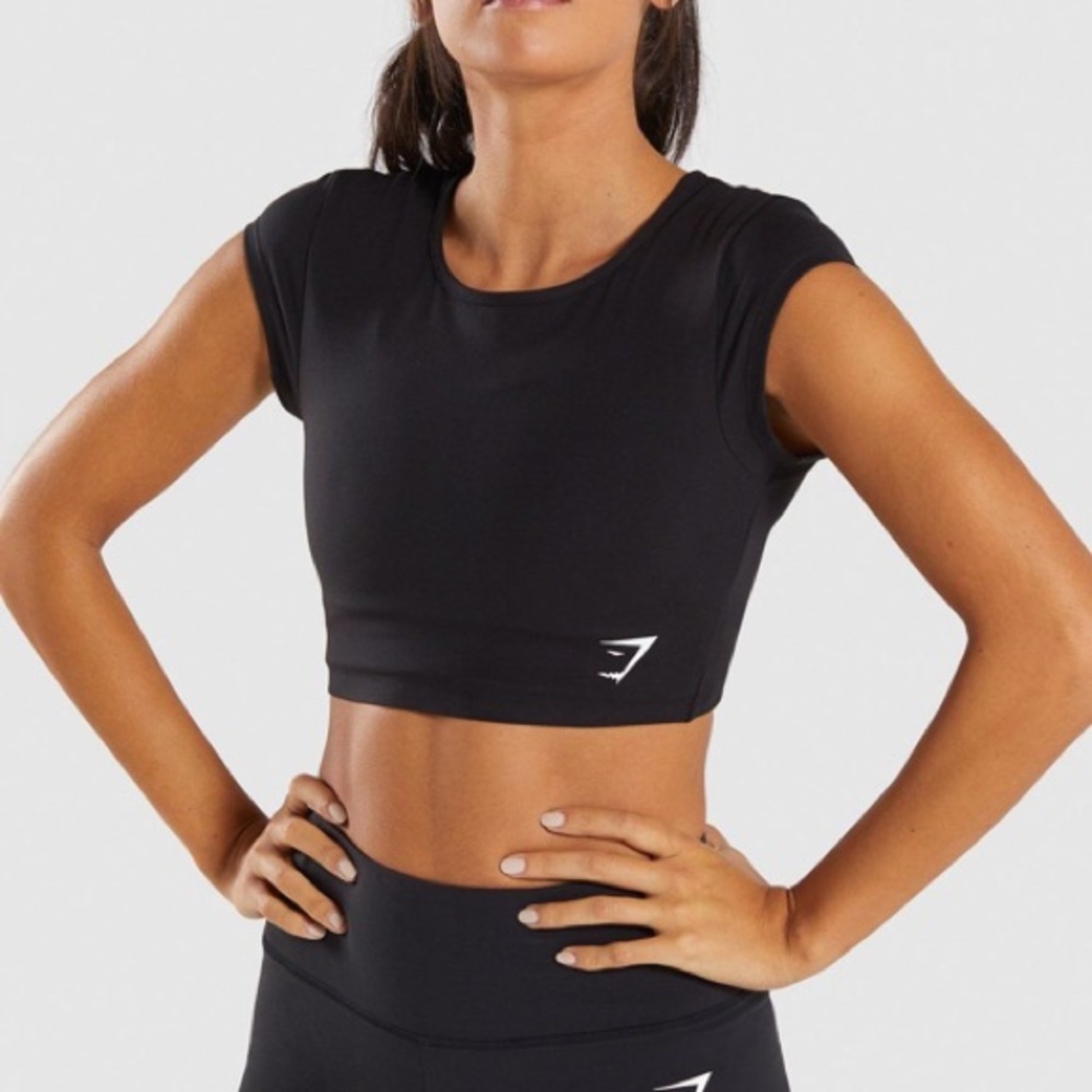black gymshark dreamy crop top